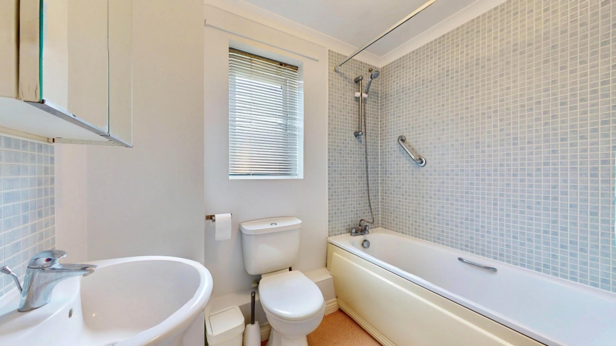 Norwich Crescent, Chadwell Heath, RM6