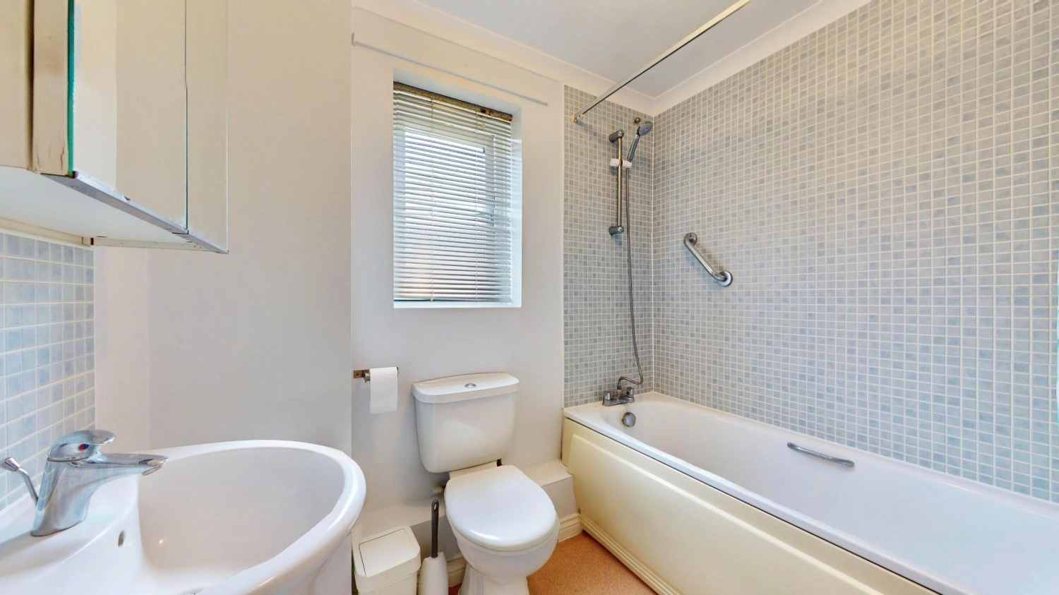 Norwich Crescent, Chadwell Heath, RM6