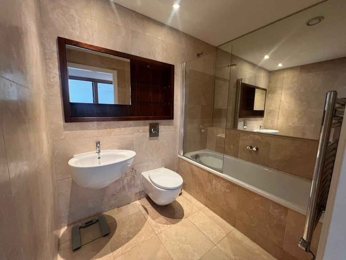 City Lofts 12 City Lofts, 94 The Quays, Salford