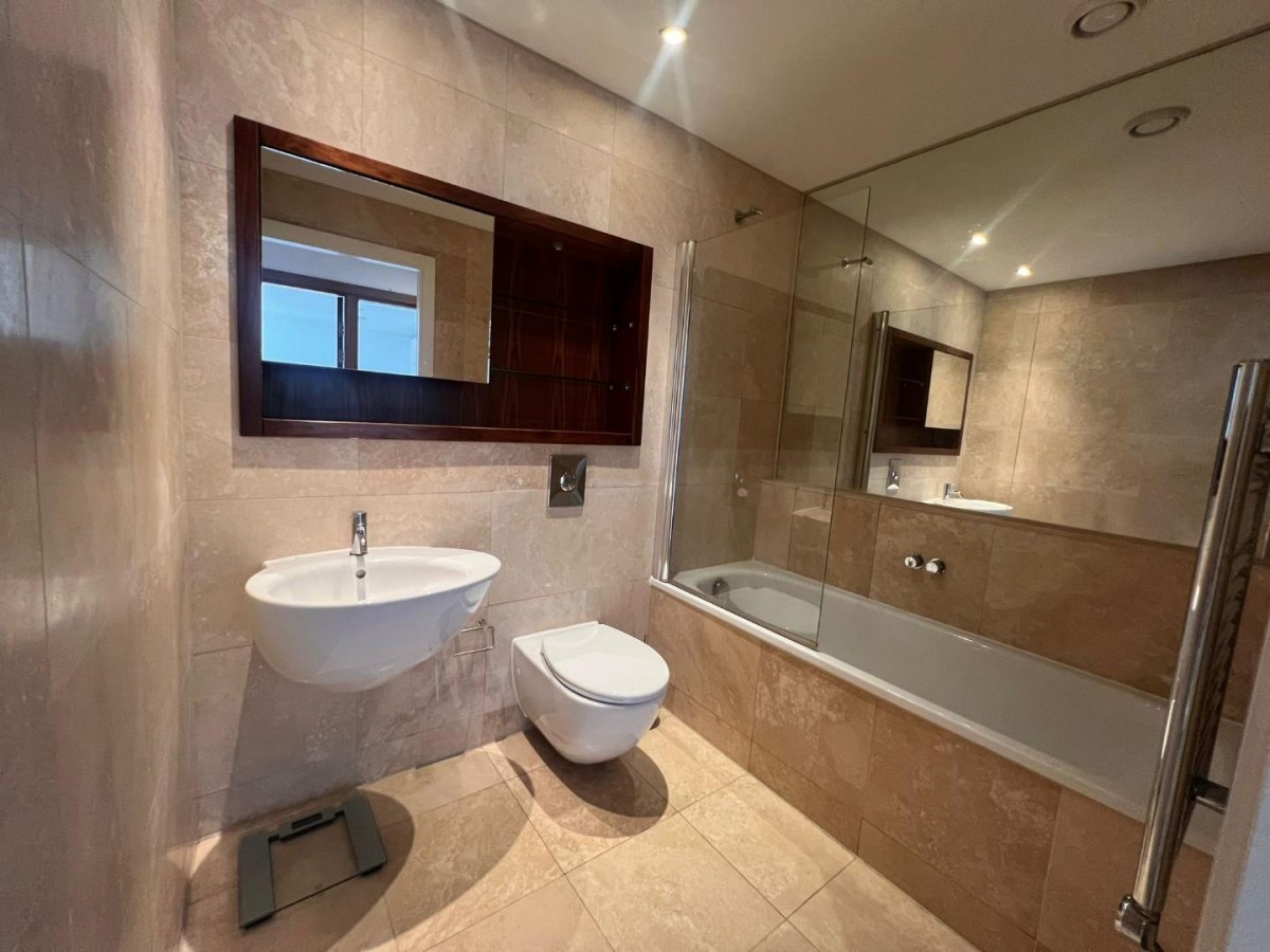 City Lofts 12 City Lofts, 94 The Quays, Salford