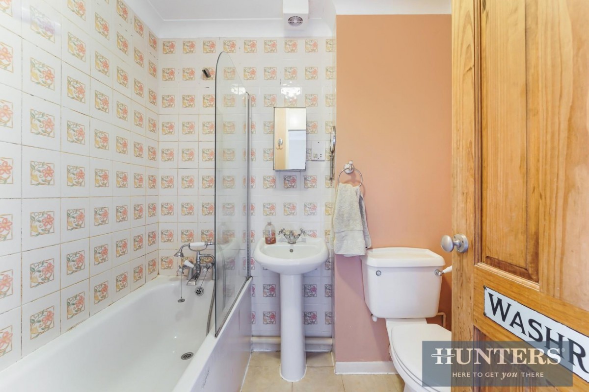 Edward Close, Worcester Park, KT4