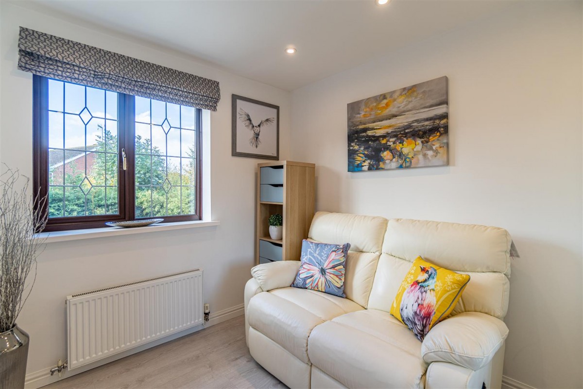 Burghley Walk, Brierley Hill, DY5 3RN