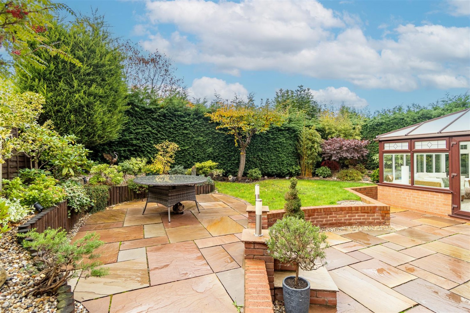 Burghley Walk, Brierley Hill, DY5 3RN