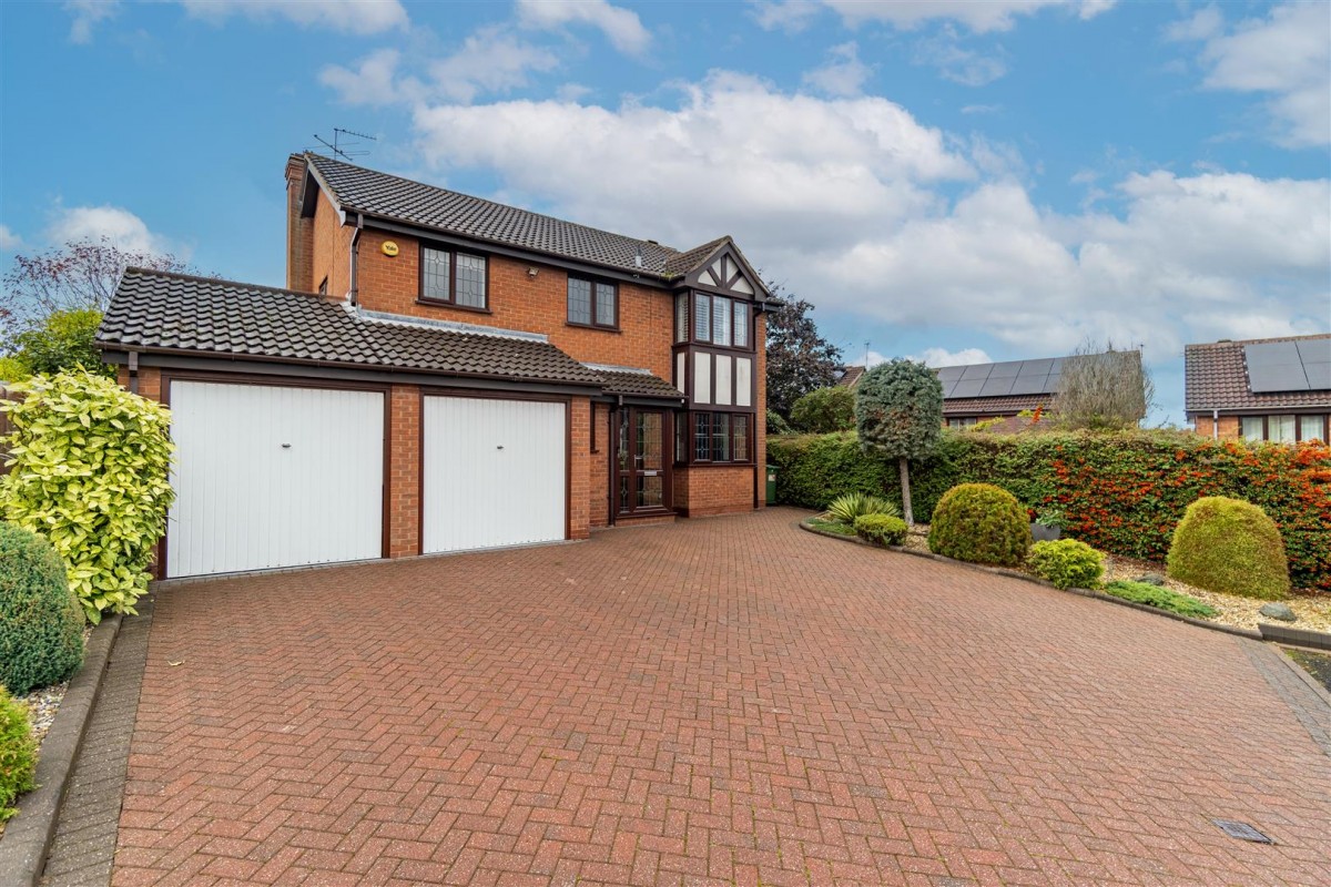 Burghley Walk, Brierley Hill, DY5 3RN