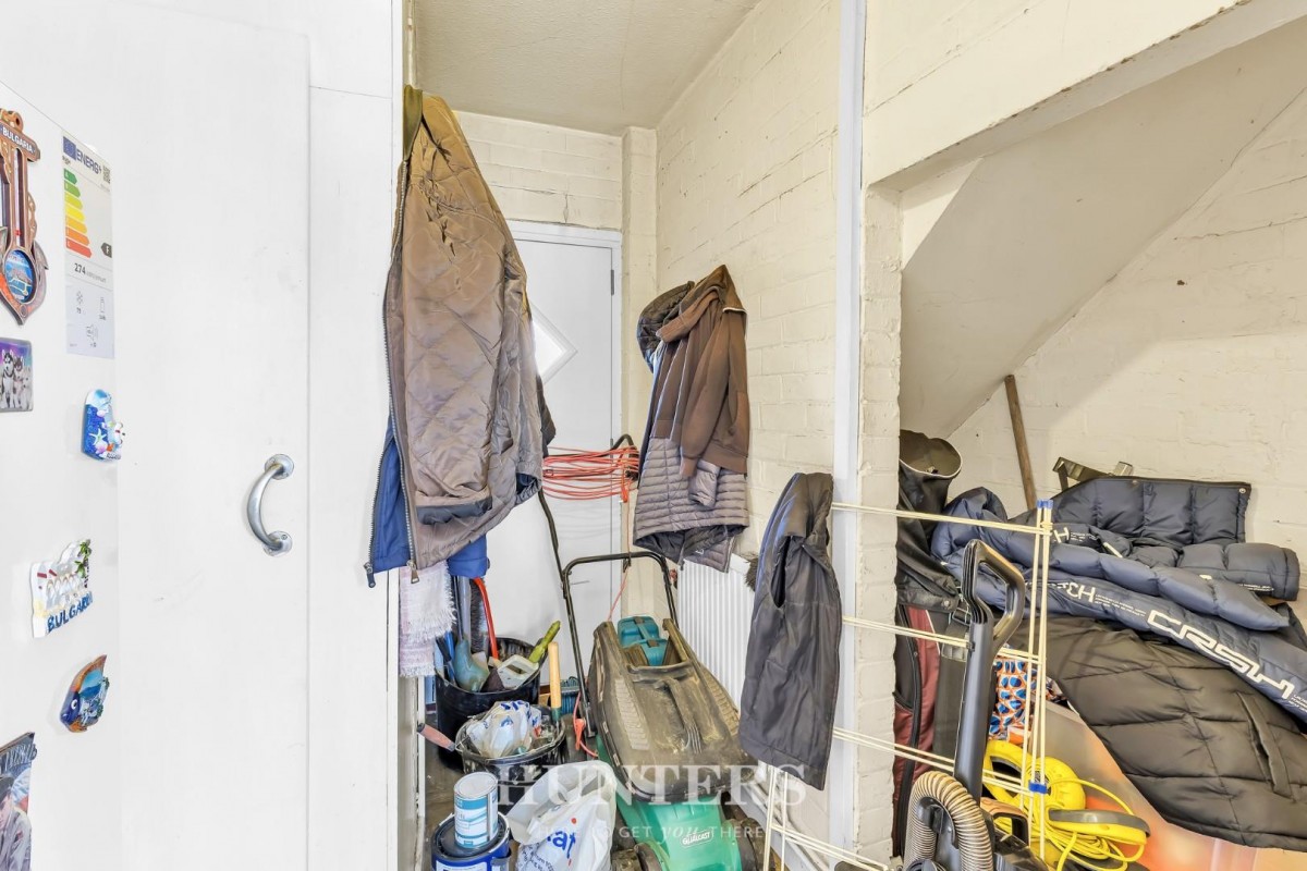 Searness Road, Middleton M24