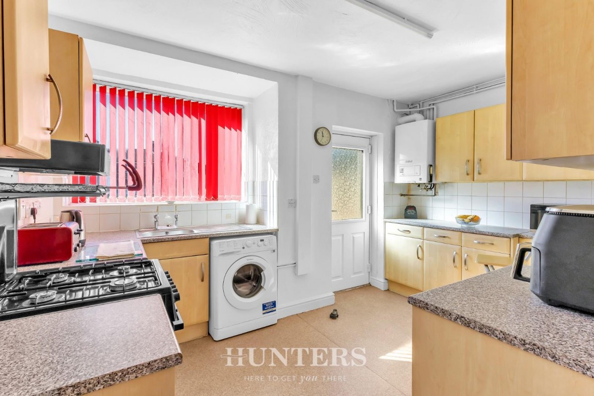 Searness Road, Middleton M24