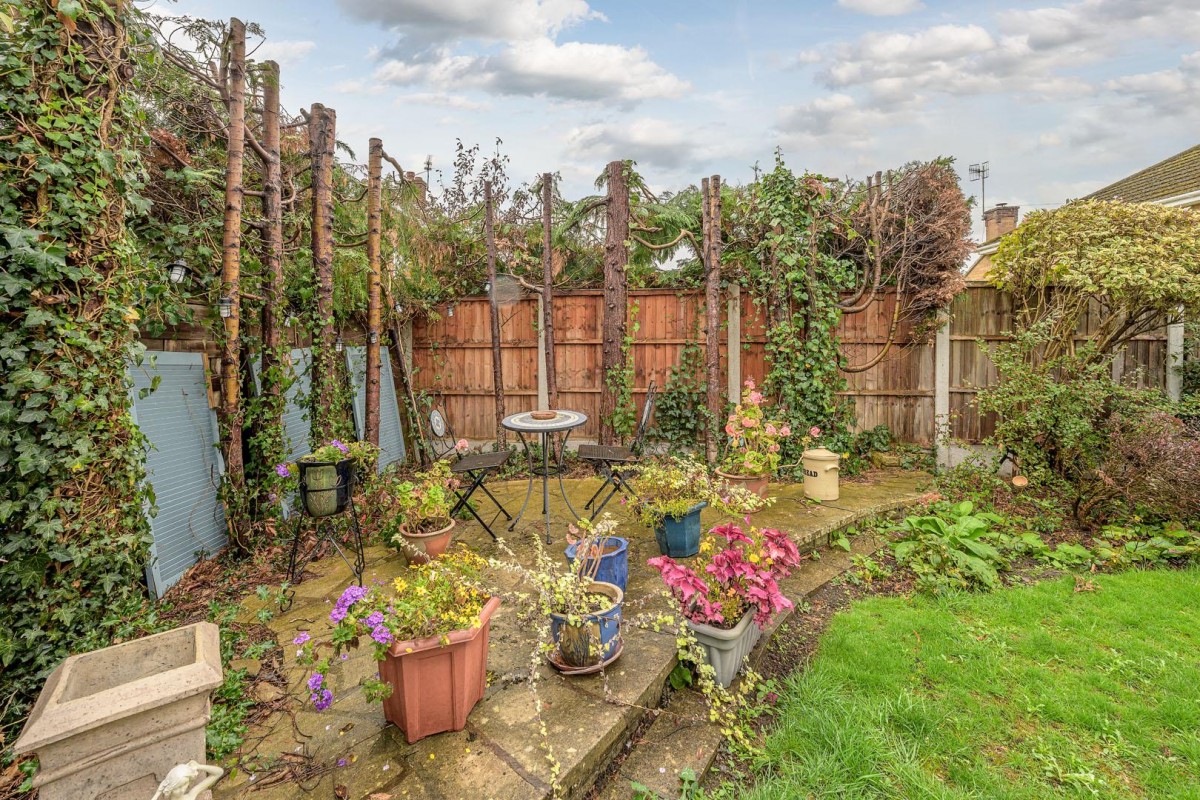 Eton Drive, Oldswinford, DY9 2LG