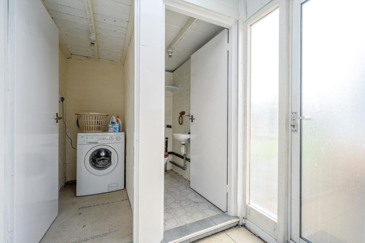 Eton Drive, Oldswinford, DY9 2LG