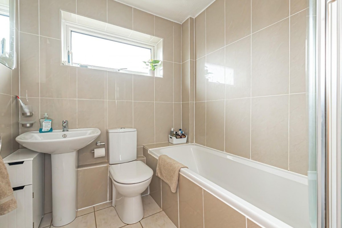 Dormer Avenue, Wing, Leighton Buzzard