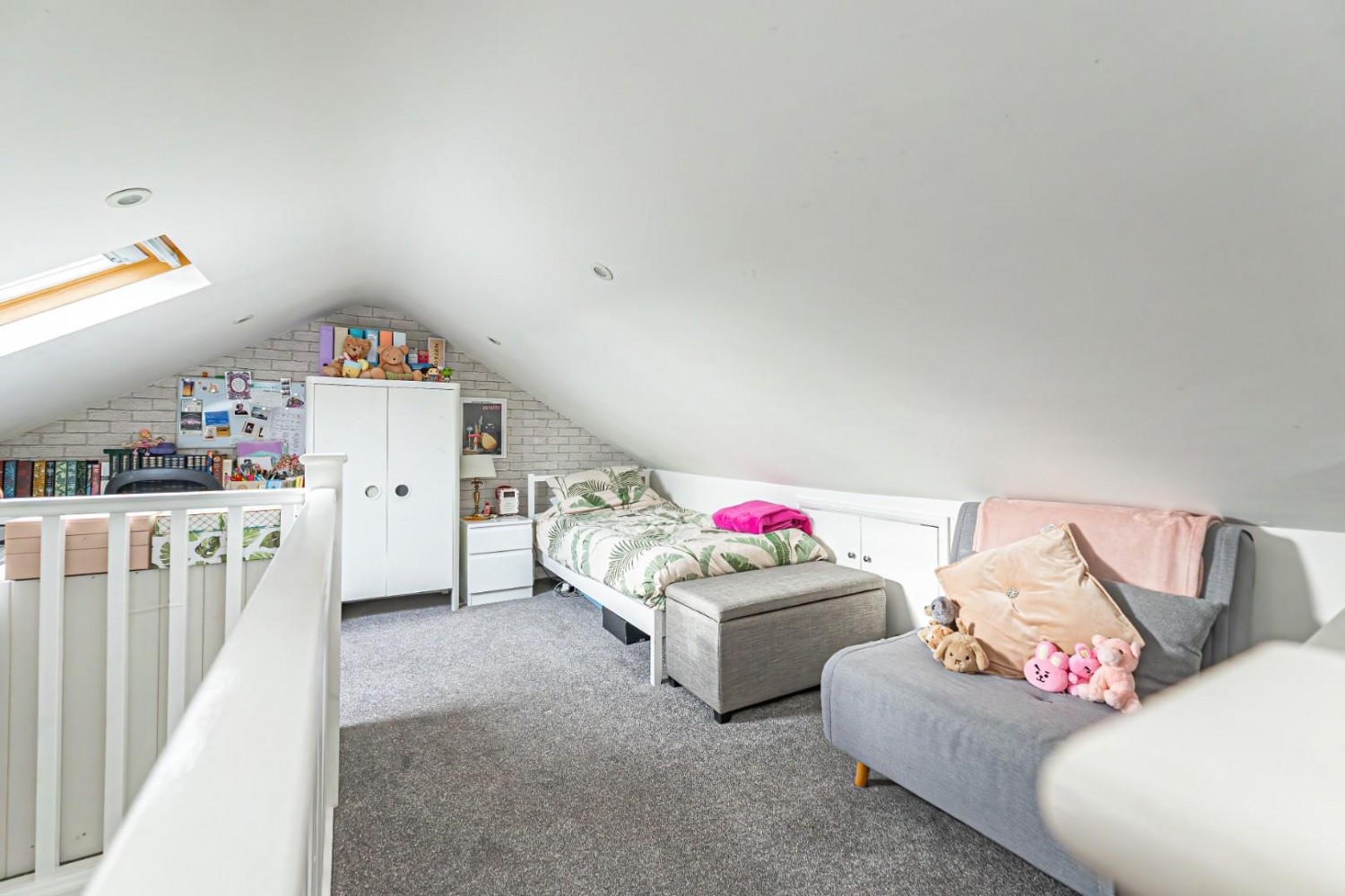 Dormer Avenue, Wing, Leighton Buzzard