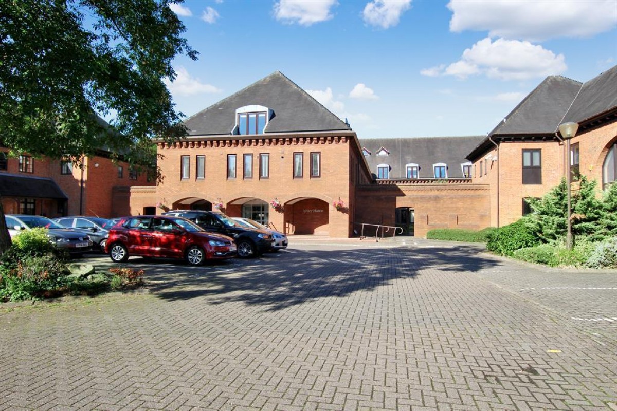 Berrington Close, Ipsley, Redditch, B98 0TJ