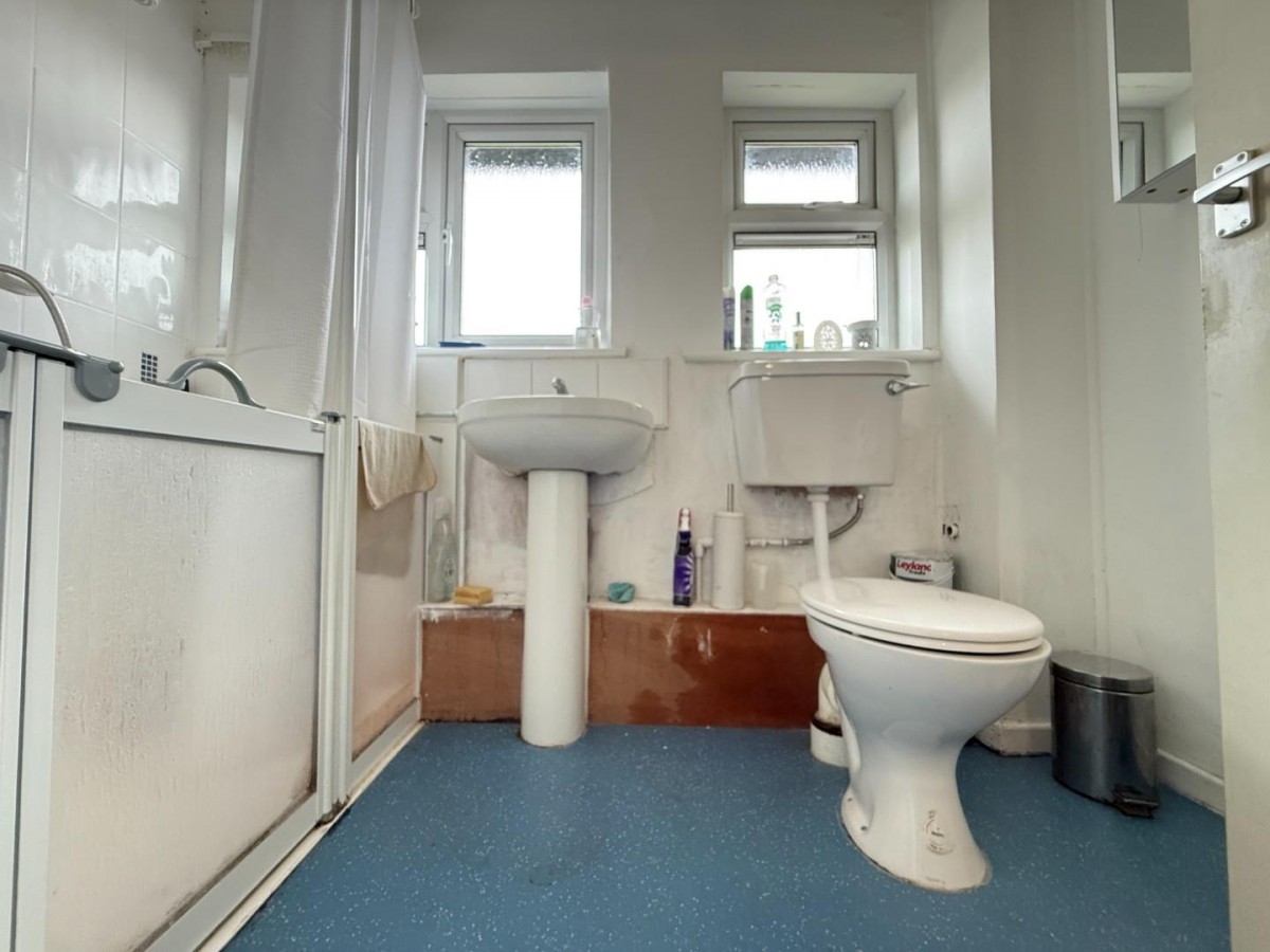 Mount Avenue, Heckmondwike