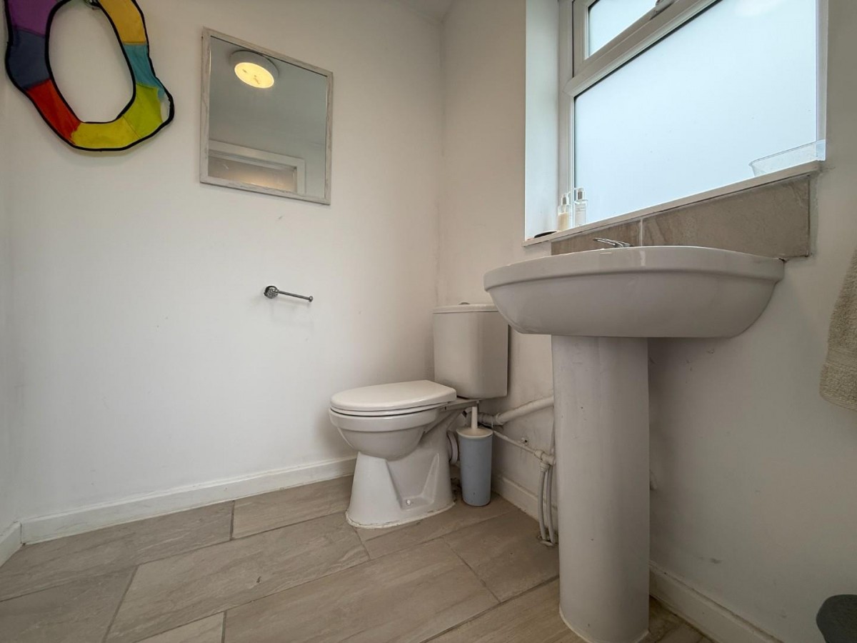 Mount Avenue, Heckmondwike