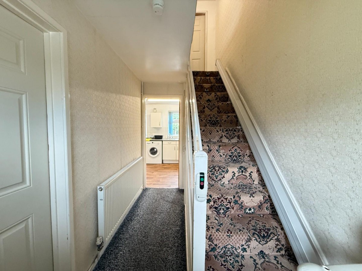 Mount Avenue, Heckmondwike