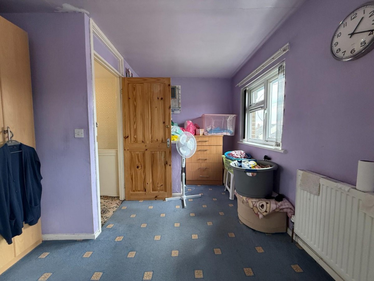 Mount Avenue, Heckmondwike