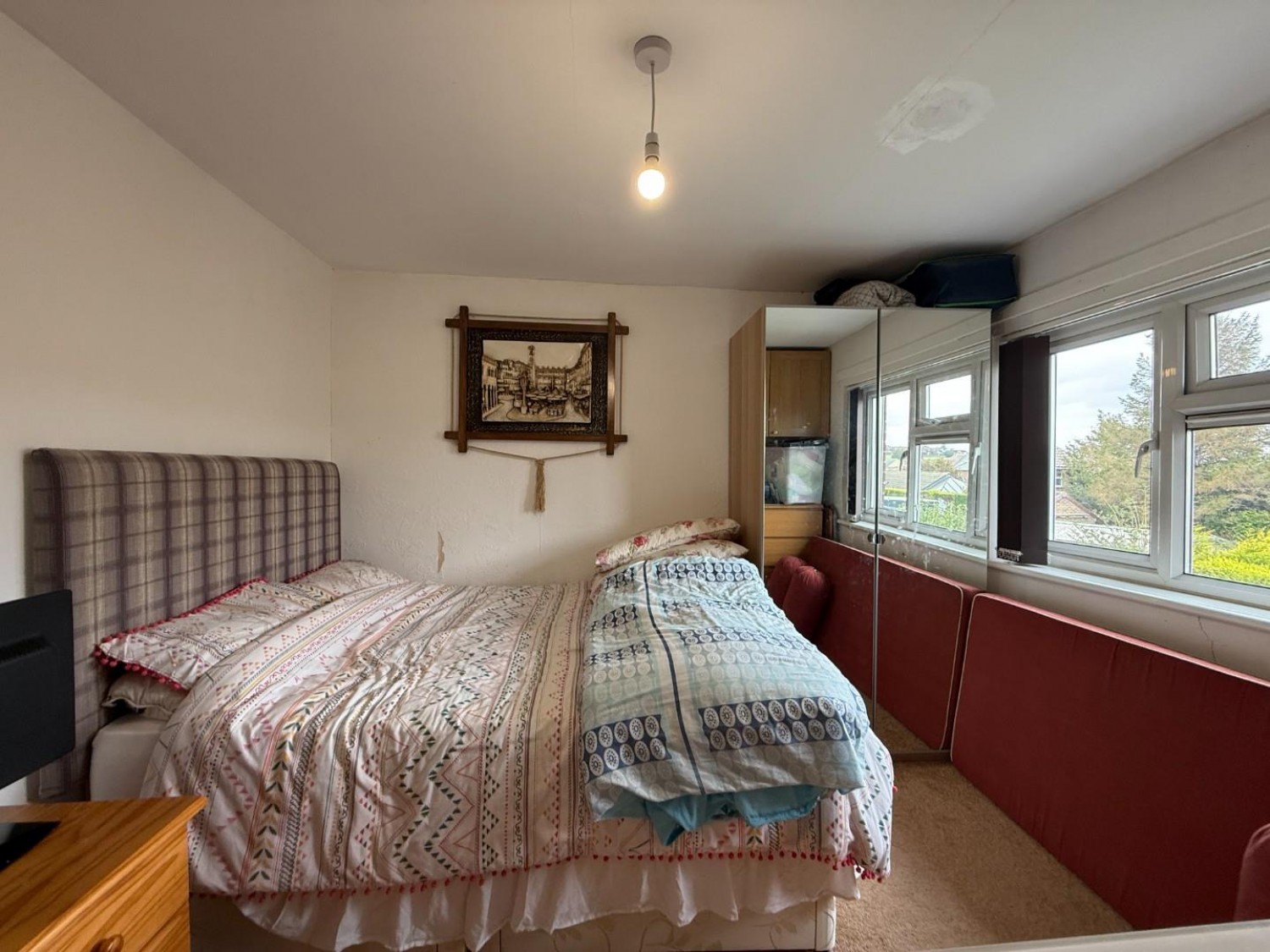 Mount Avenue, Heckmondwike