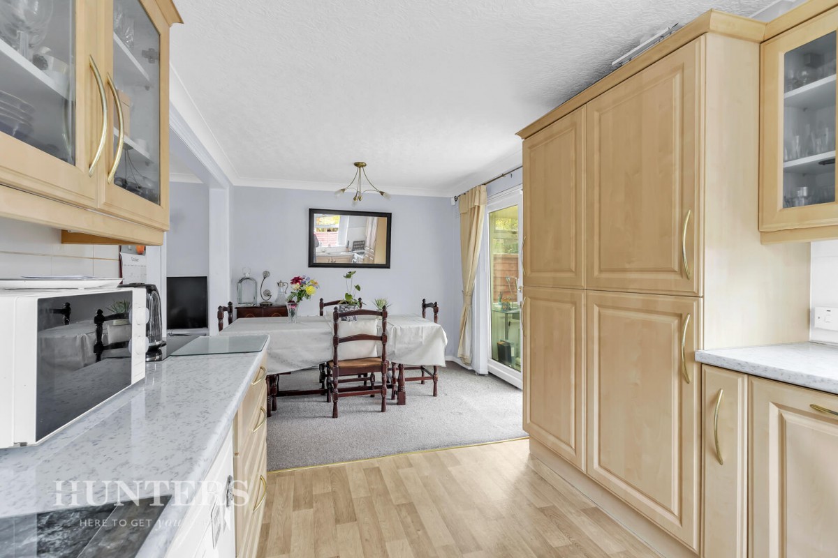 Marland Avenue, Oldham