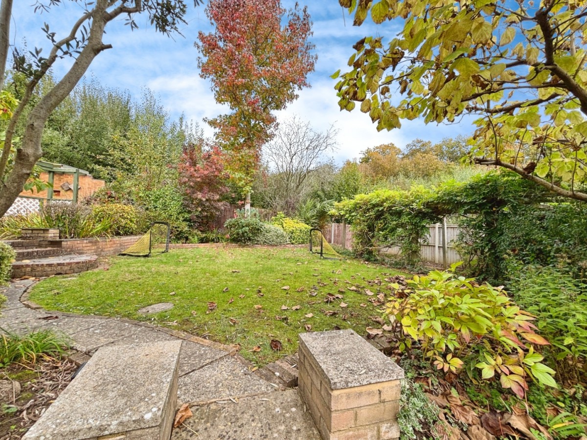 Blossom Lane, Ashford