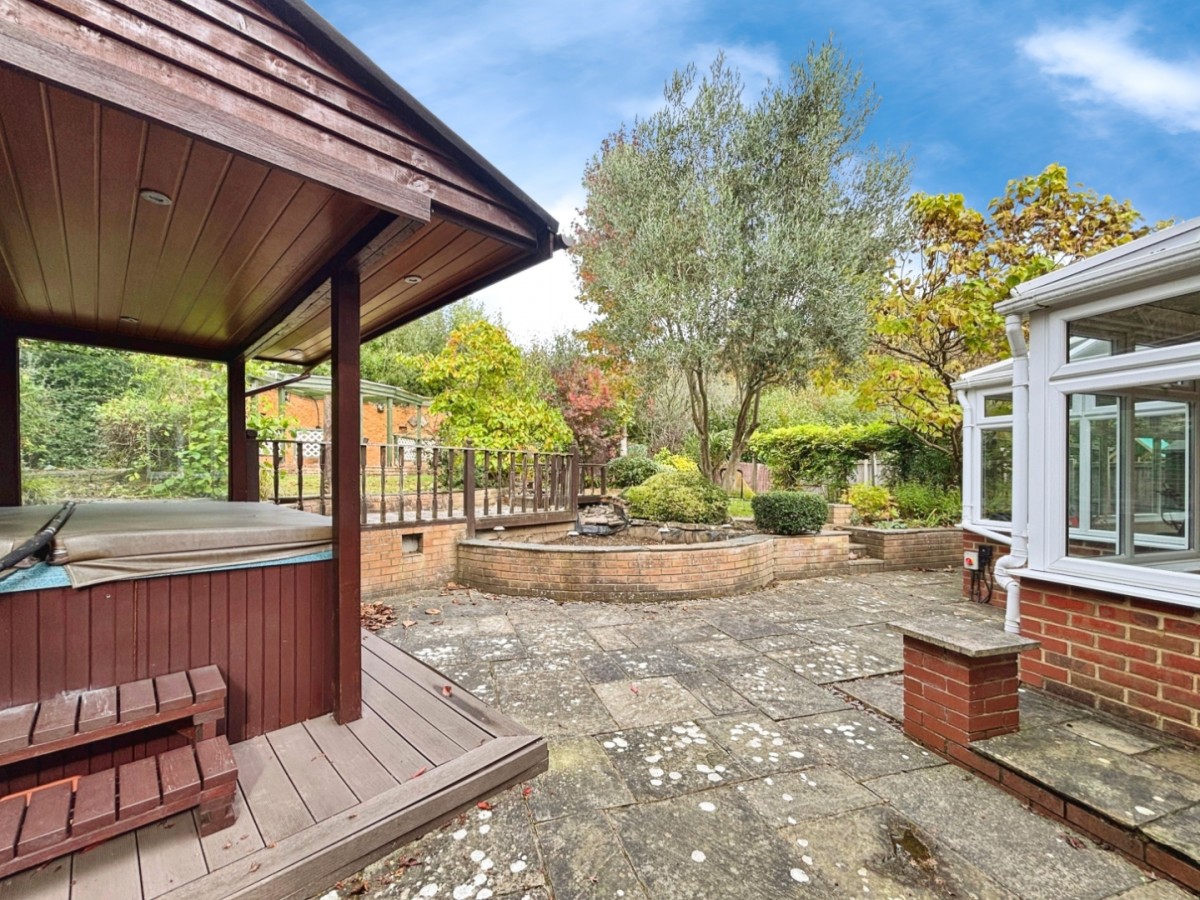 Blossom Lane, Ashford