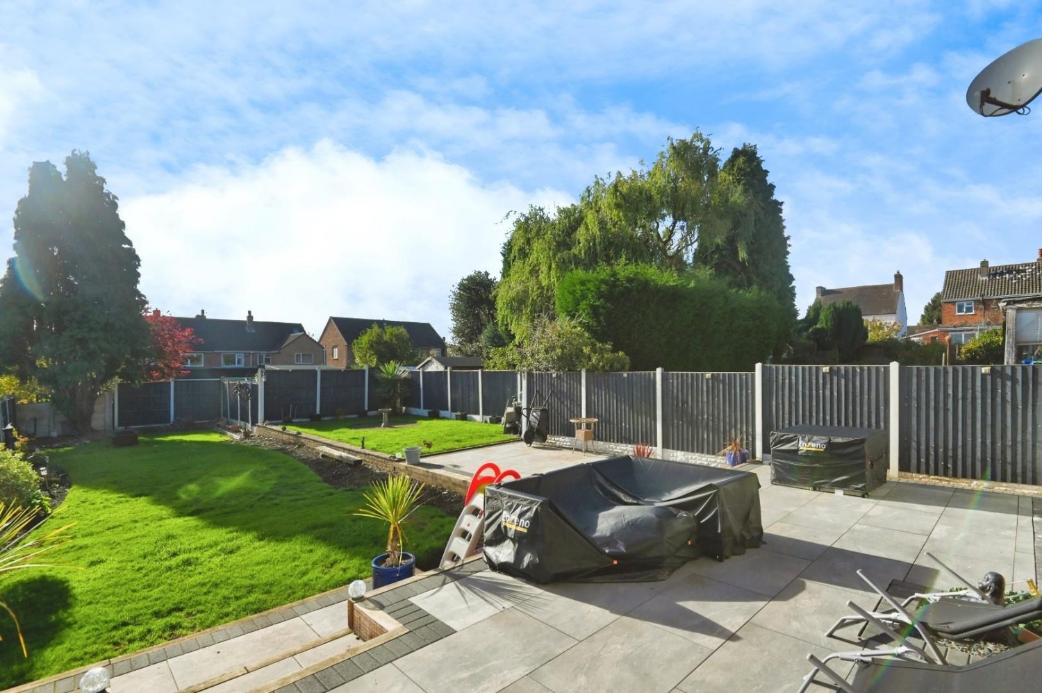 3 bedroom House for sale in Stephenson Close, Glascote, Tamworth