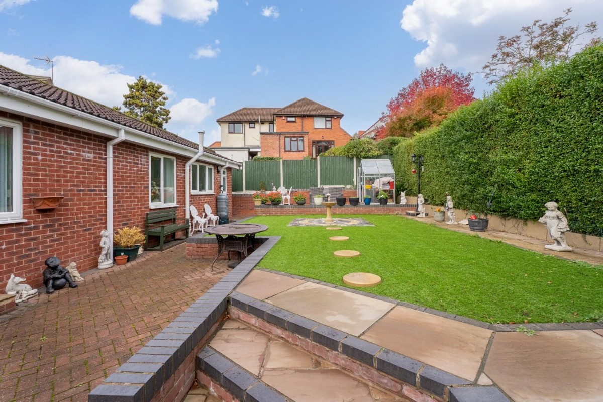 Ash Grove, Lower Gornal