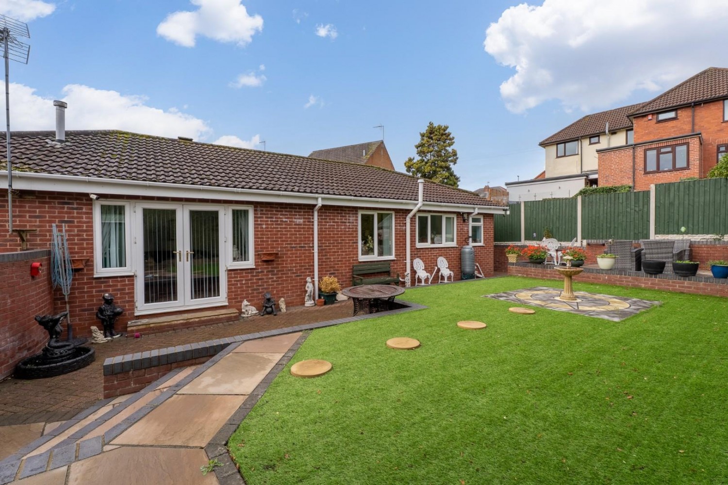 Ash Grove, Lower Gornal