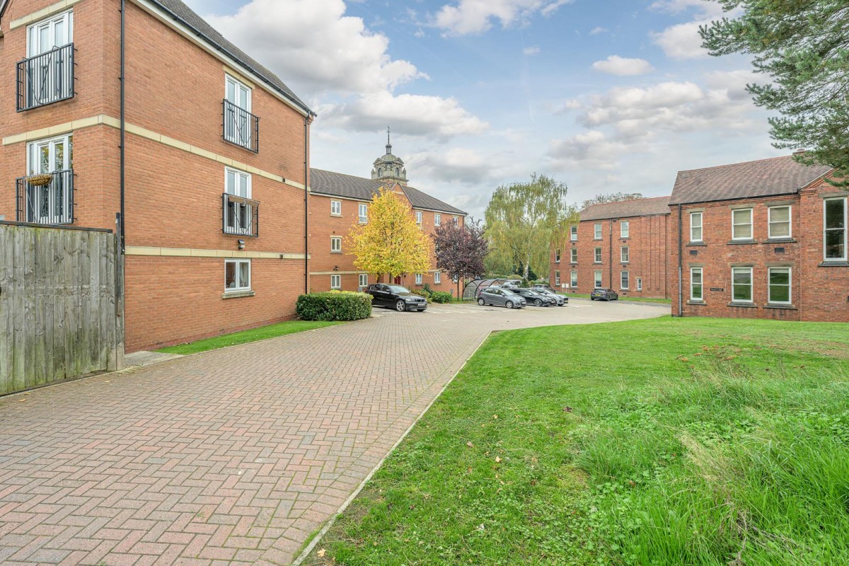 Kirkpatrick Drive, Stourbridge, DY8 5TG