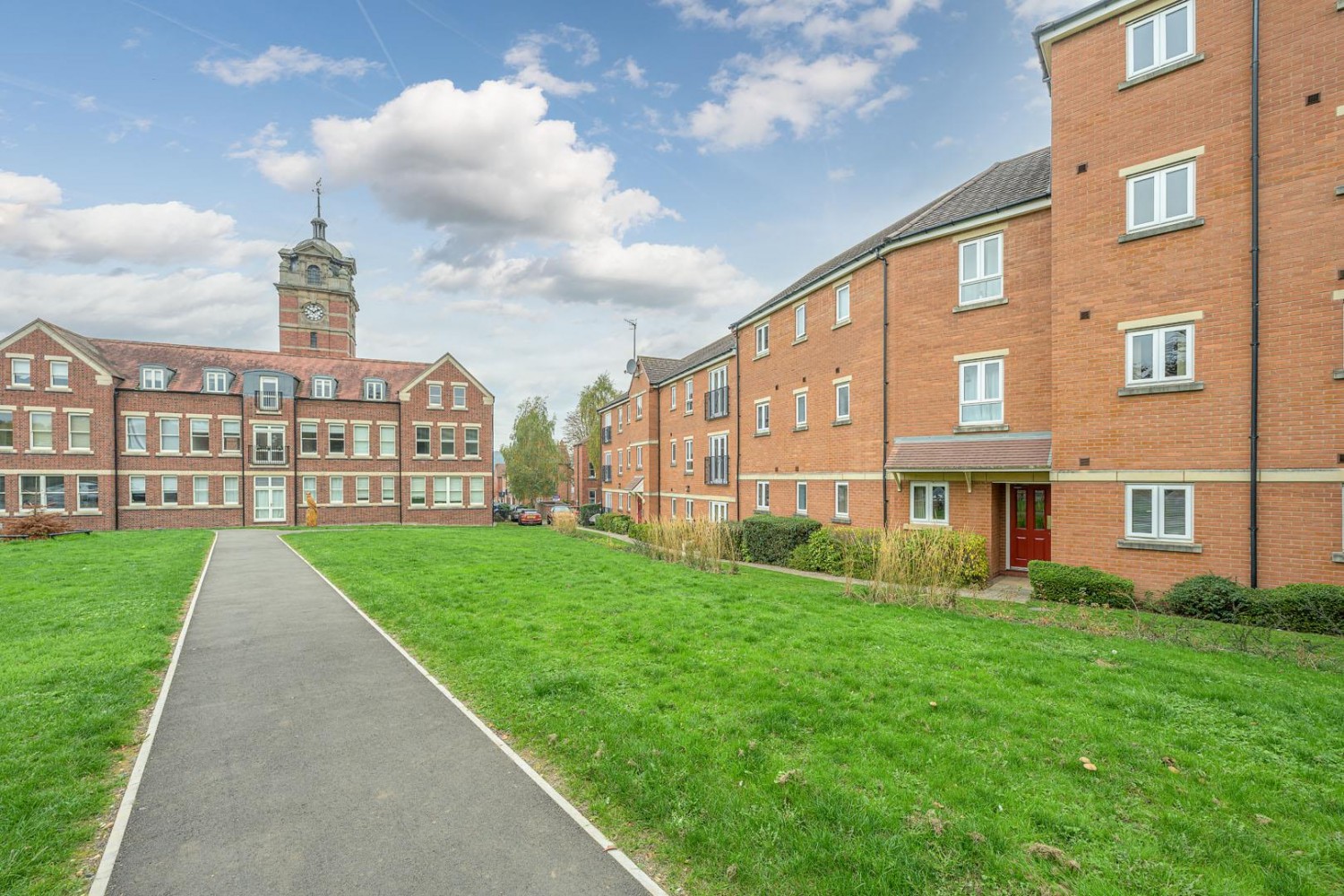 Kirkpatrick Drive, Stourbridge, DY8 5TG