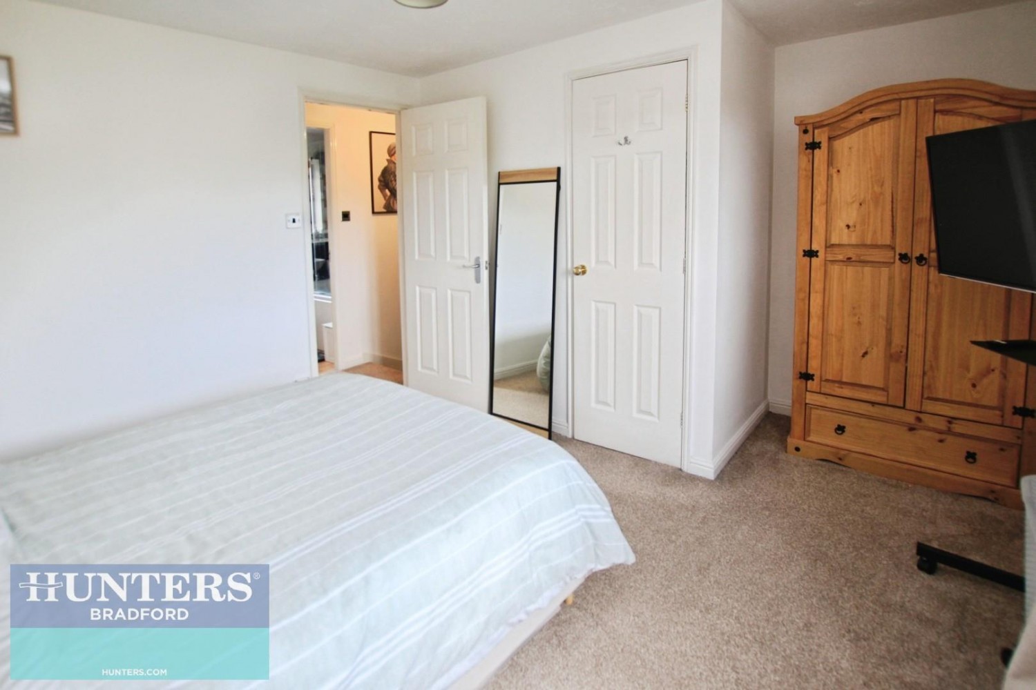 Royd Moor Road Bradford, West Yorkshire, BD4 0TR