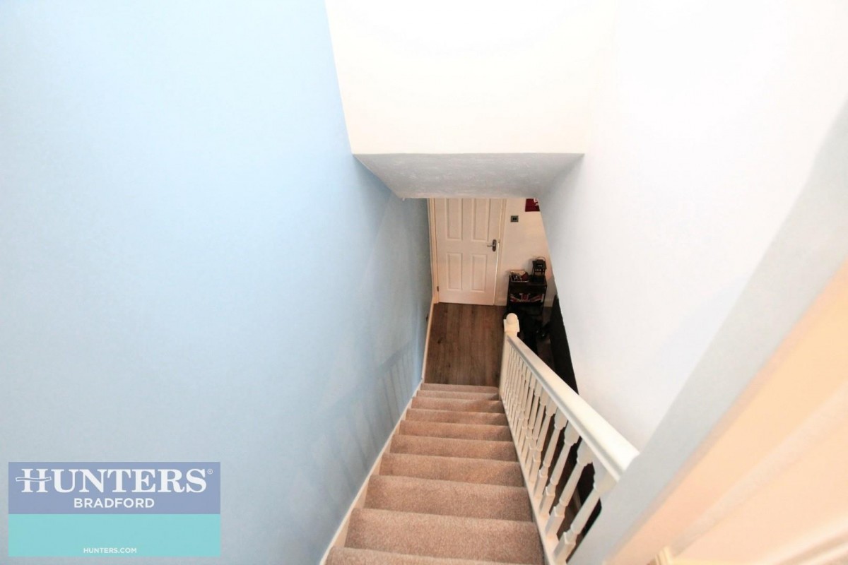 Royd Moor Road Bradford, West Yorkshire, BD4 0TR