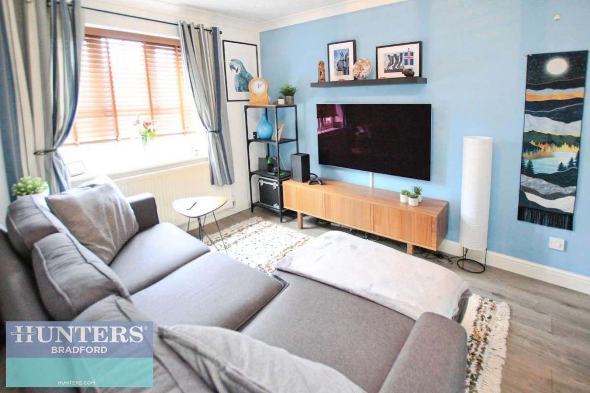 Royd Moor Road Bradford, West Yorkshire, BD4 0TR