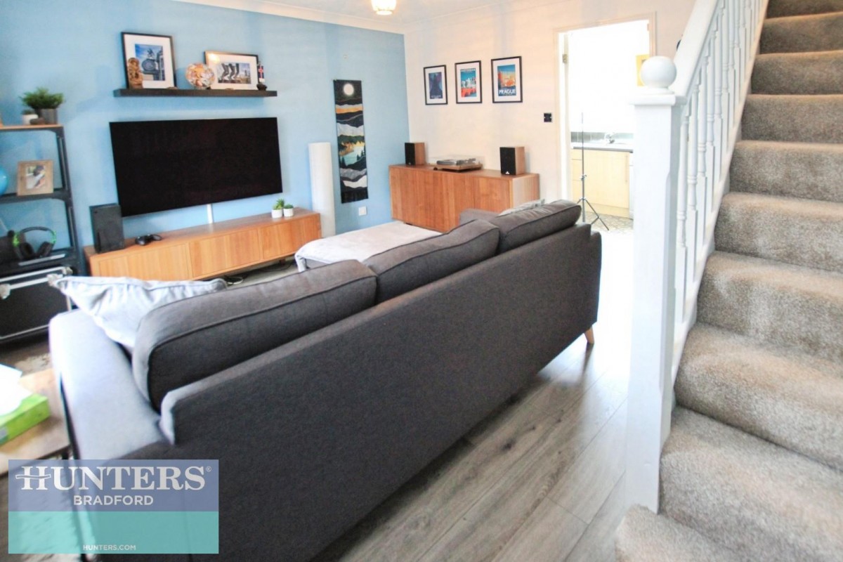 Royd Moor Road Bradford, West Yorkshire, BD4 0TR