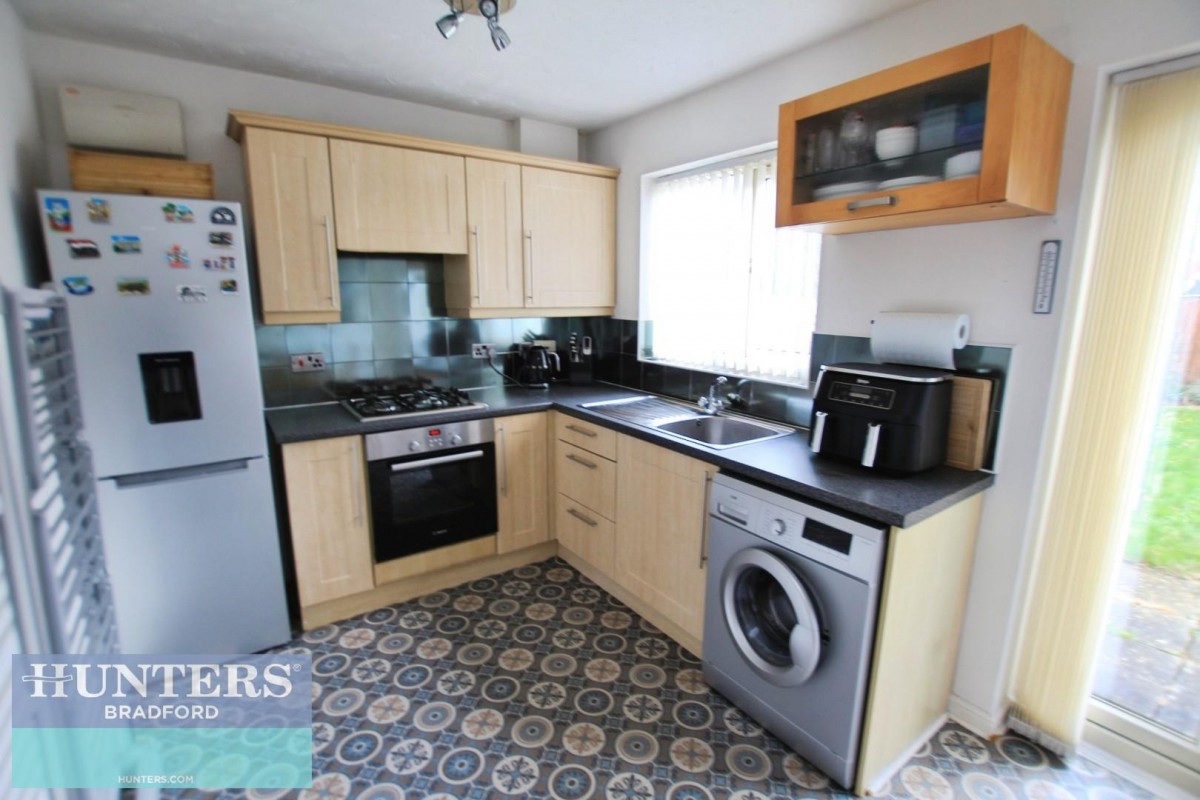 Royd Moor Road Bradford, West Yorkshire, BD4 0TR