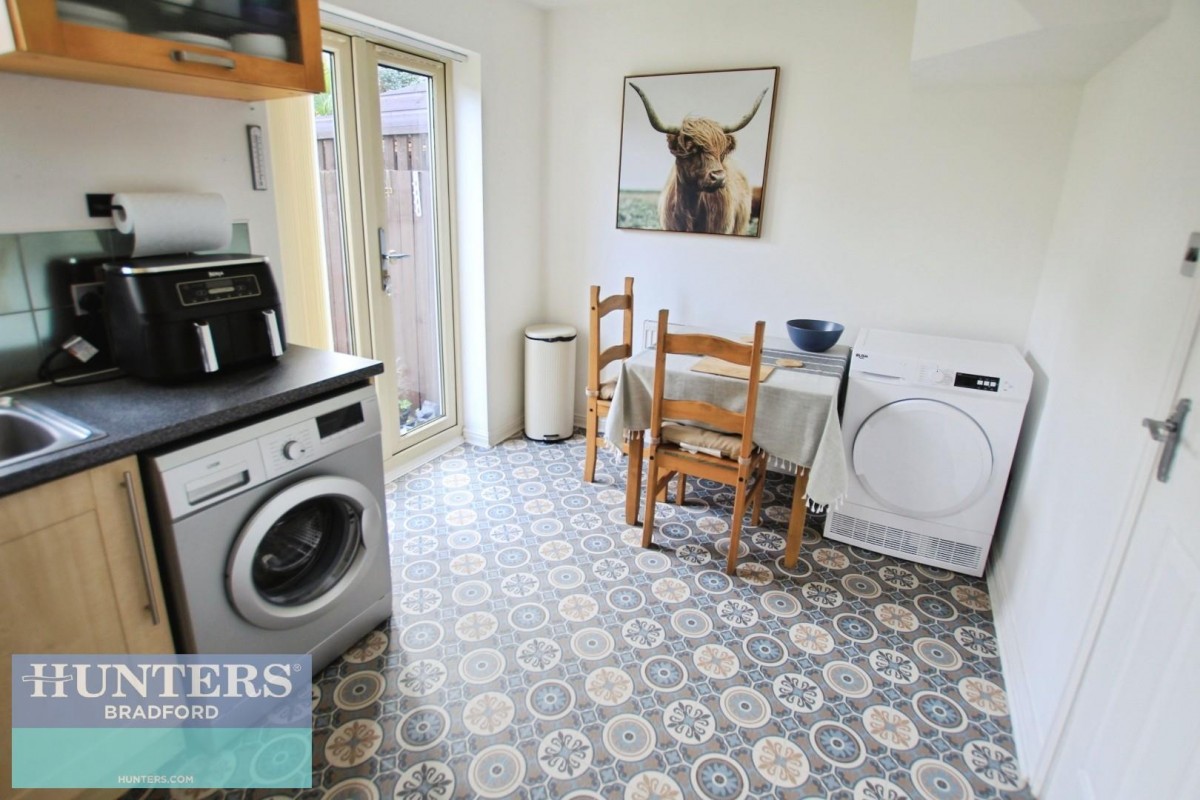 Royd Moor Road Bradford, West Yorkshire, BD4 0TR