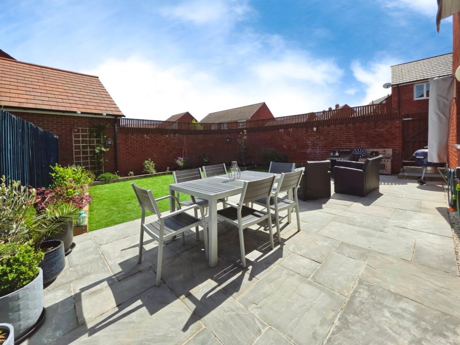 Rowbotham Way, Great Oldbury, GL10 3GW