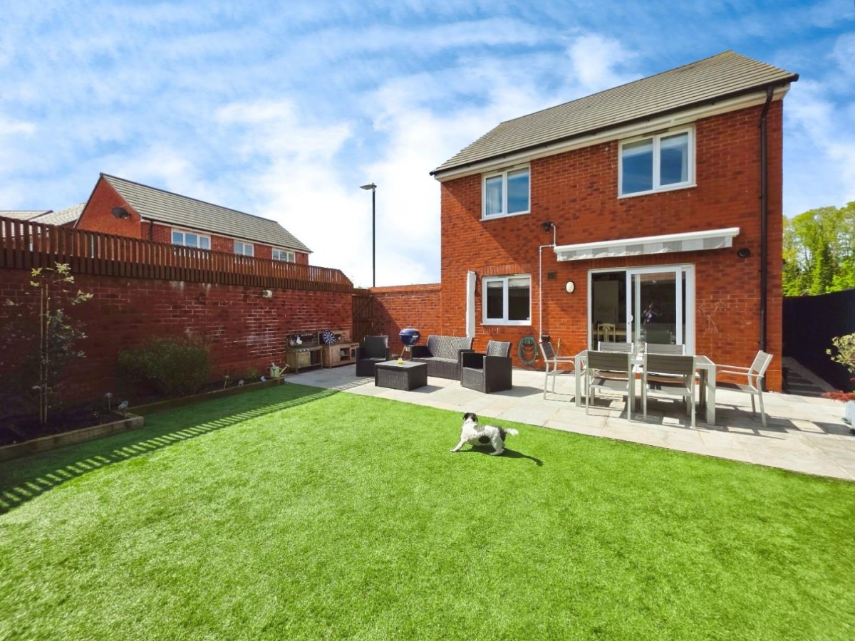 Rowbotham Way, Great Oldbury, GL10 3GW