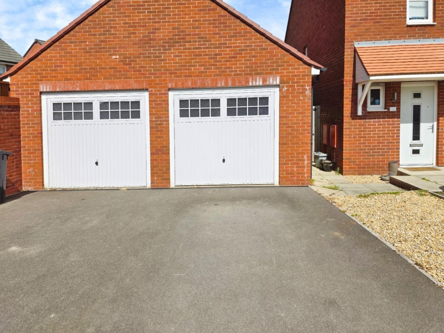 Rowbotham Way, Great Oldbury, GL10 3GW