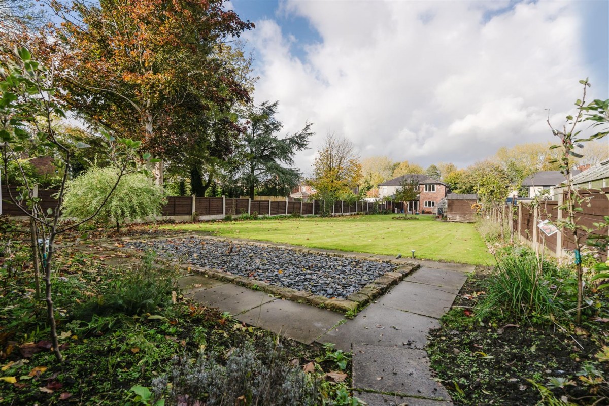 Sandersons Croft, Leigh