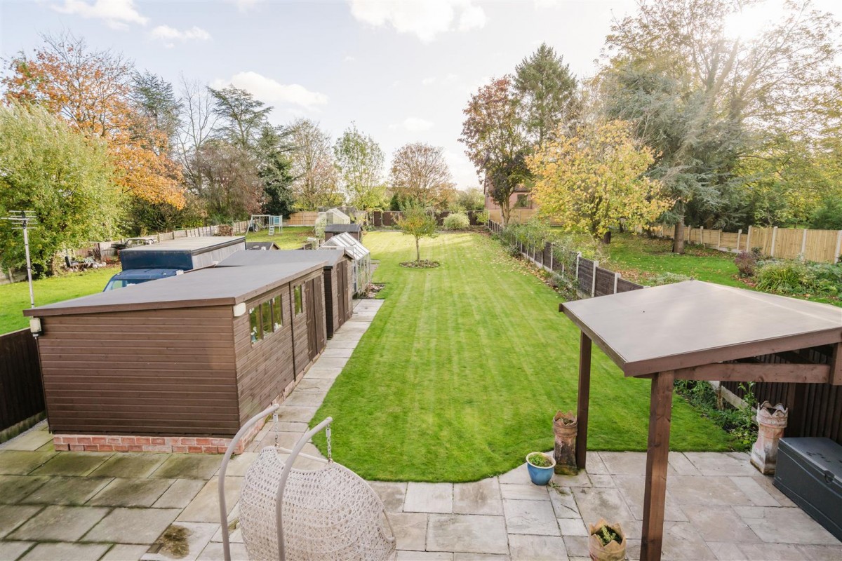 Sandersons Croft, Leigh