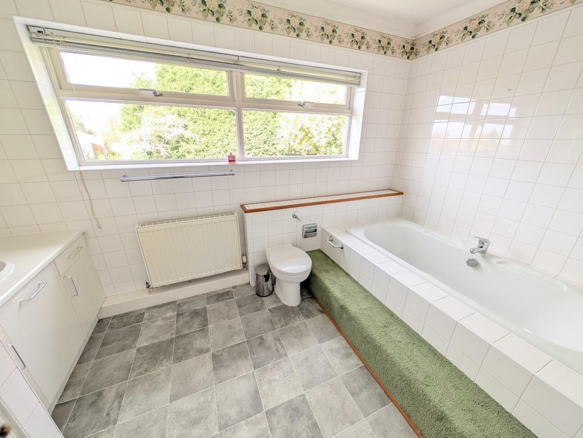 Orchard Rise, Olveston, Bristol