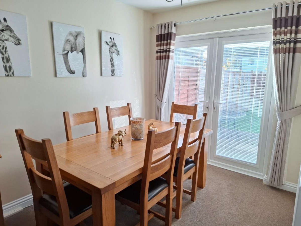 Stanshawe Crescent, Yate