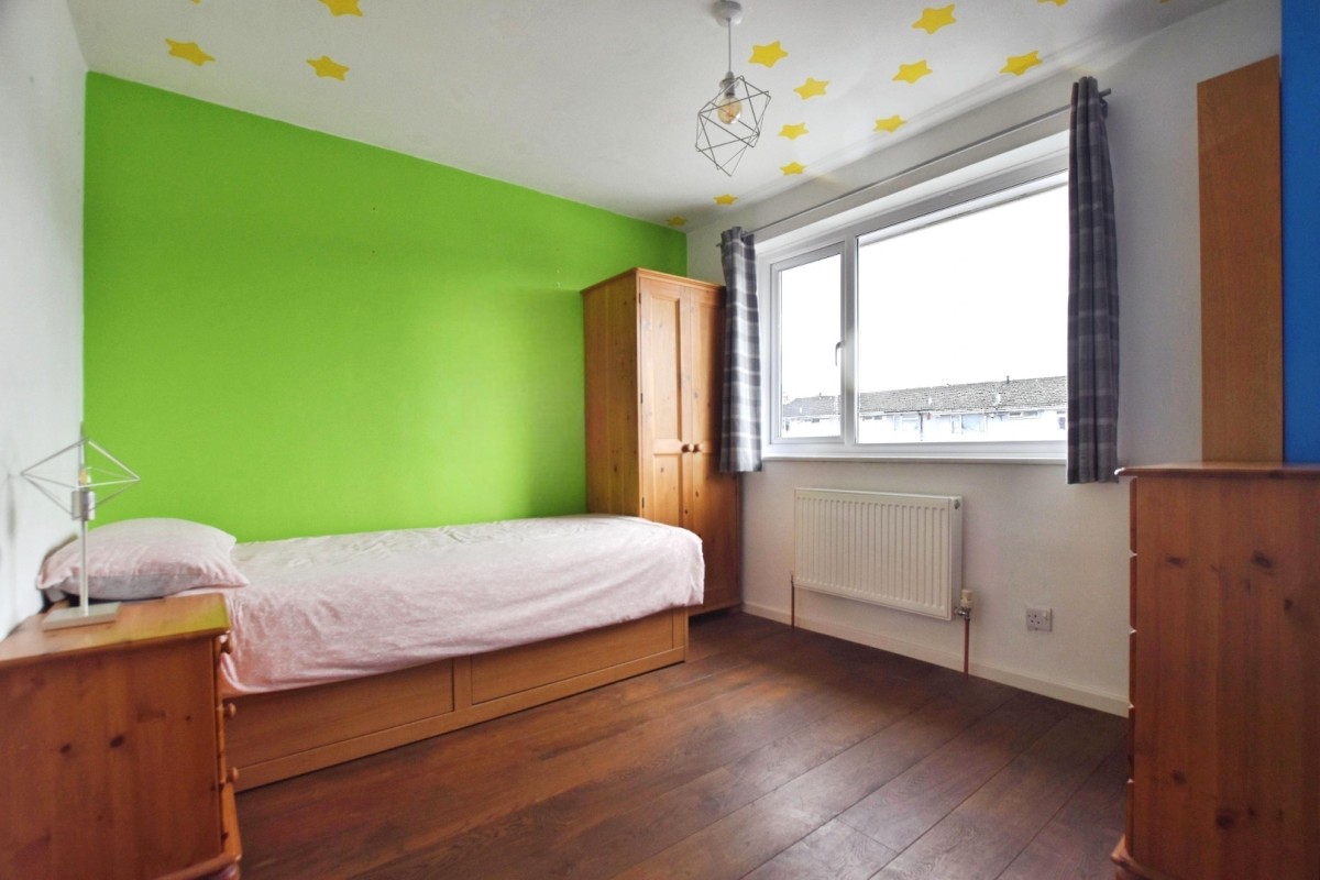 Woodmarsh Close, Bristol