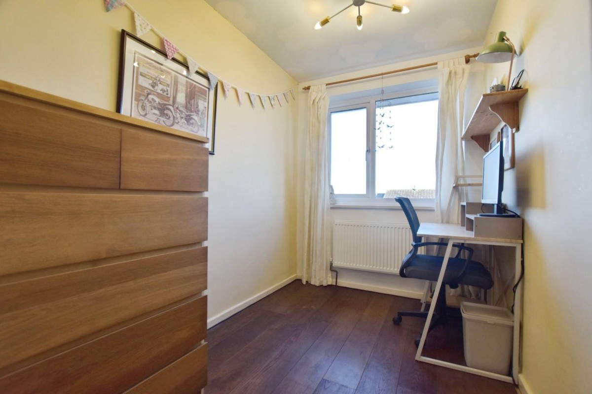 Woodmarsh Close, Bristol