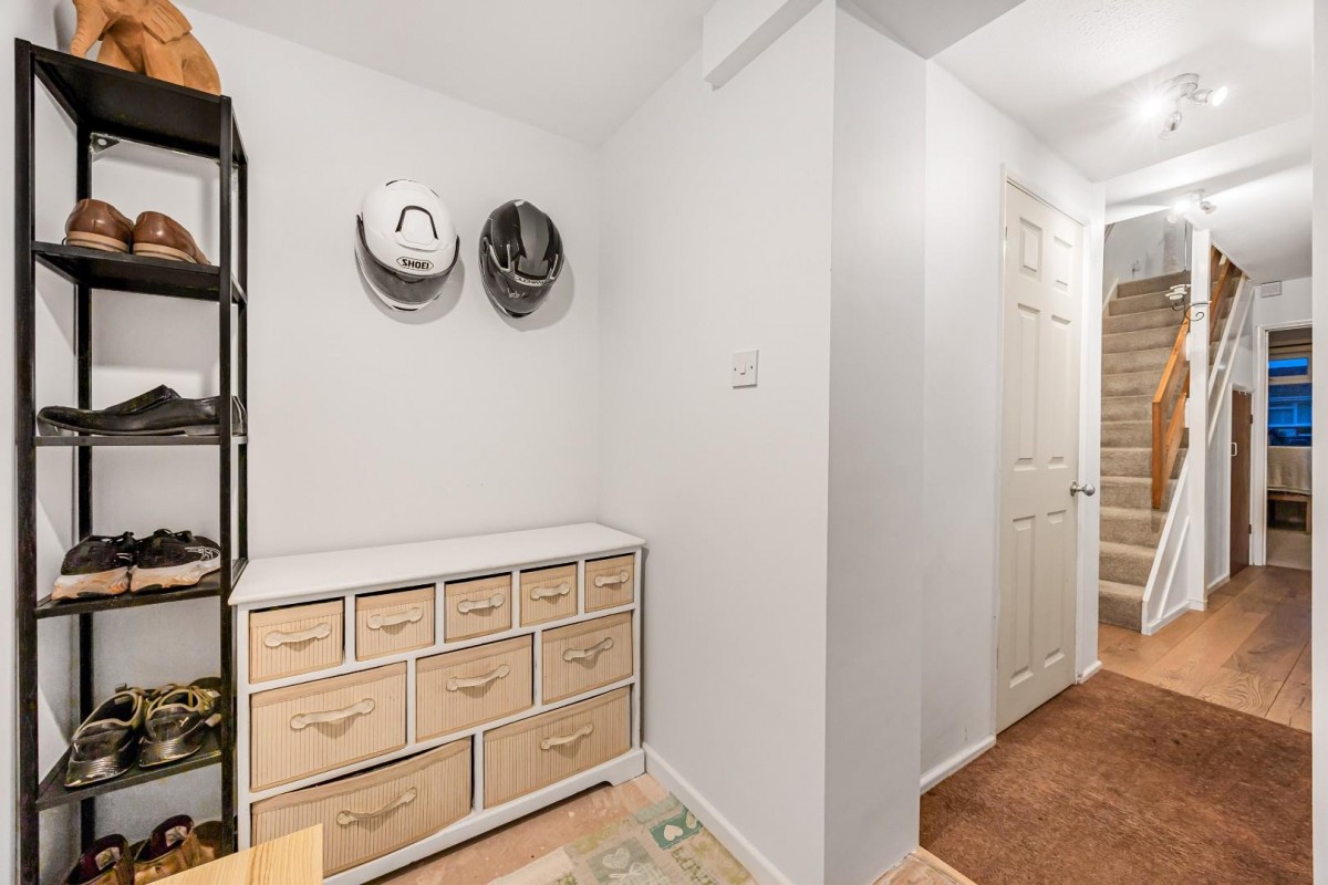 Woodmarsh Close, Bristol