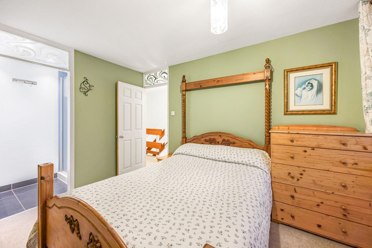 Woodmarsh Close, Bristol