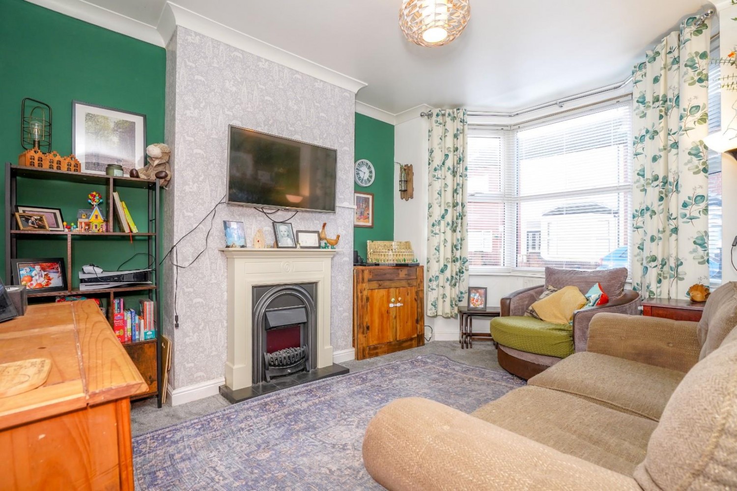 Lower Oxford Street, Castleford