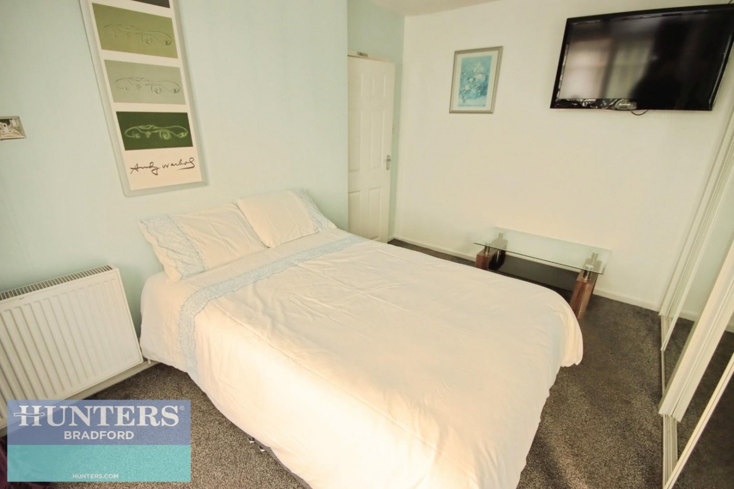 Glendale Drive Bradford, West Yorkshire, BD6 2LS