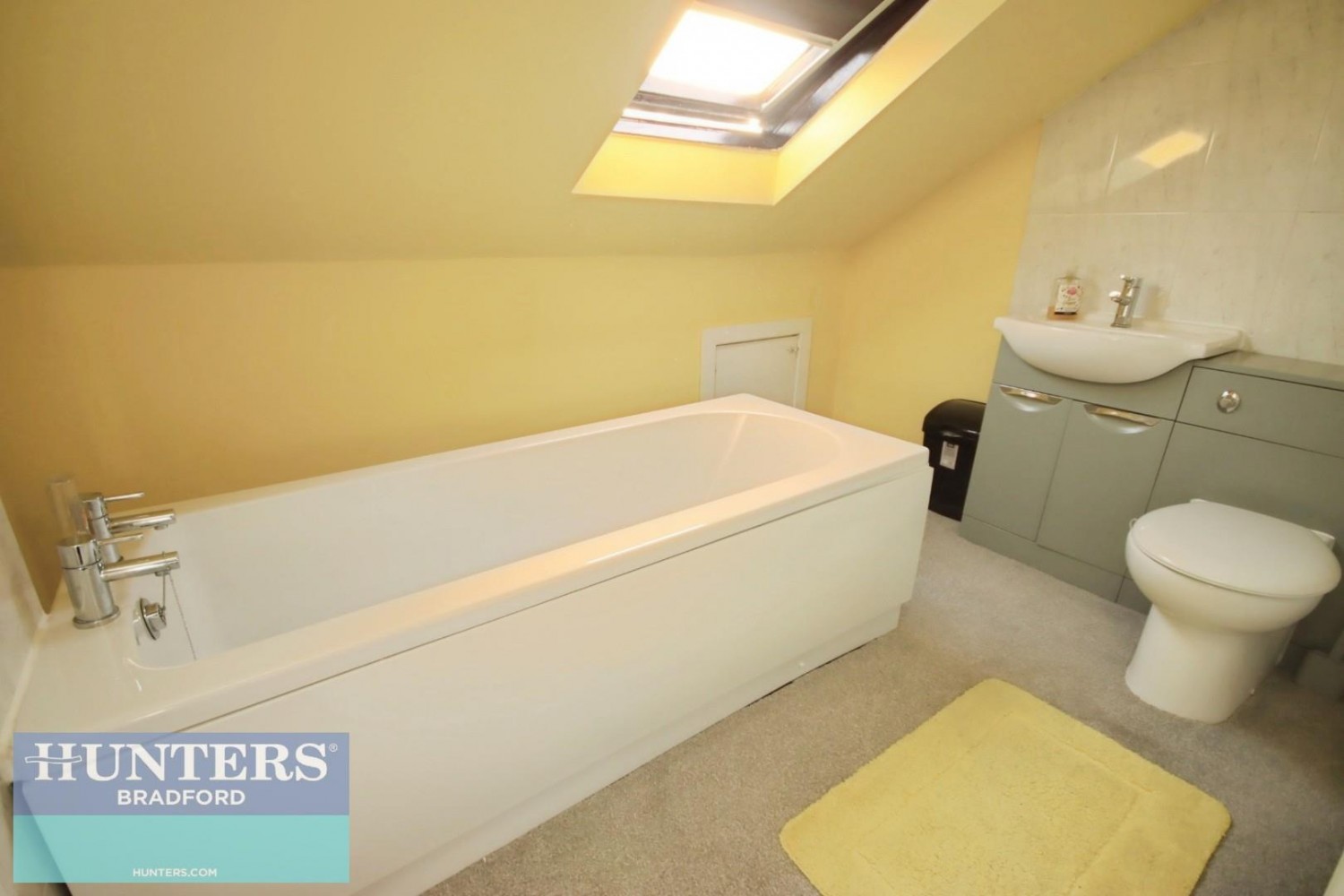 Glendale Drive Bradford, West Yorkshire, BD6 2LS