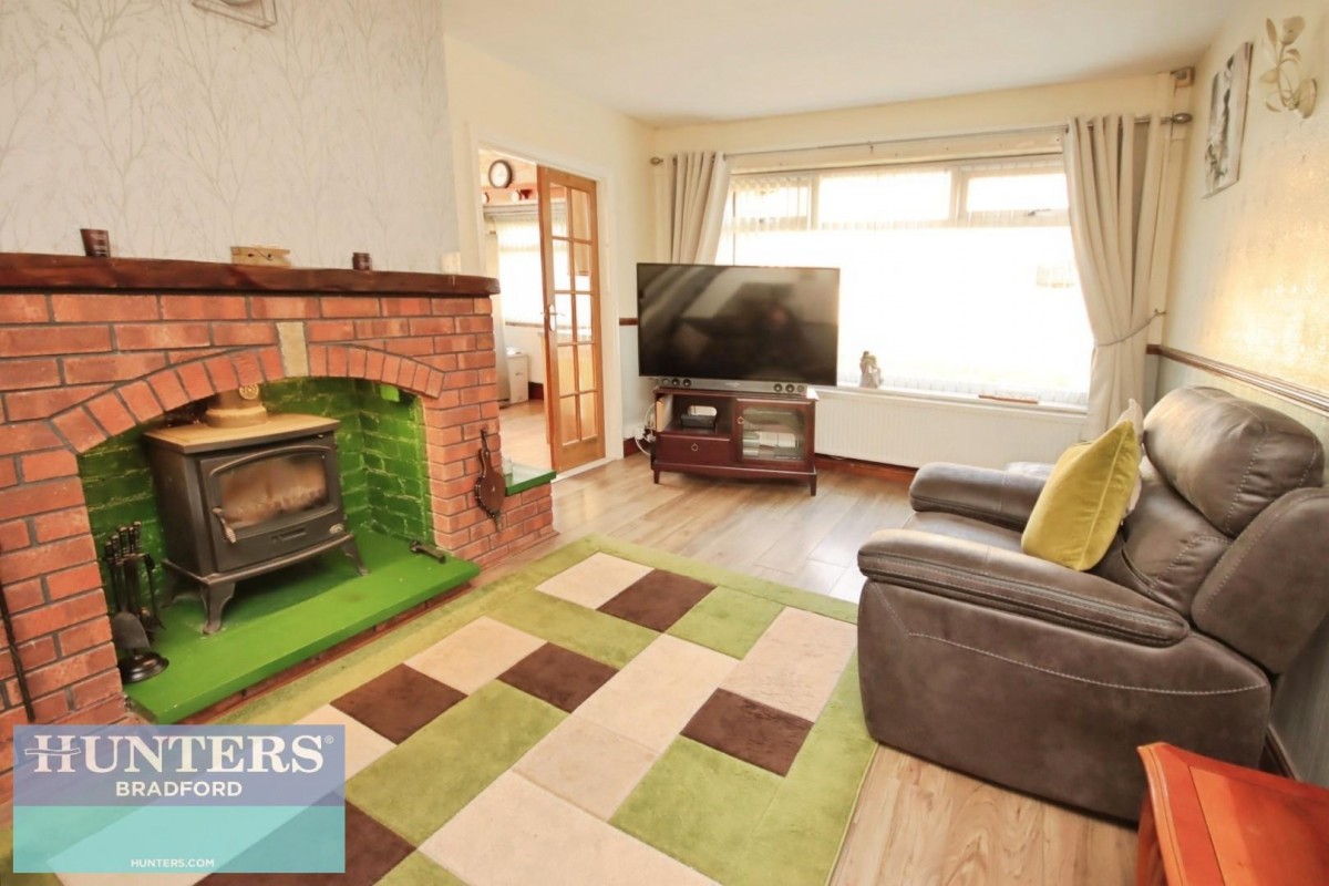 Glendale Drive Bradford, West Yorkshire, BD6 2LS