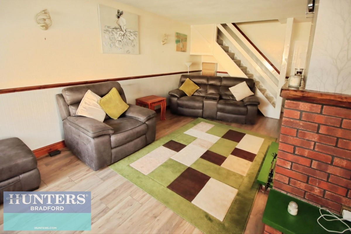 Glendale Drive Bradford, West Yorkshire, BD6 2LS